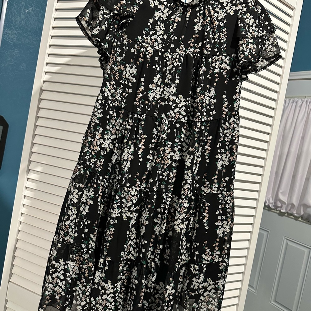 SHEIN Black Floral Midi Dress